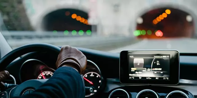 Do car dealerships still offer test drives if it's storming?